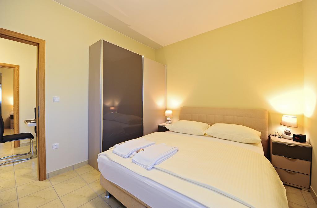 The One Resort Podstrana Exterior photo