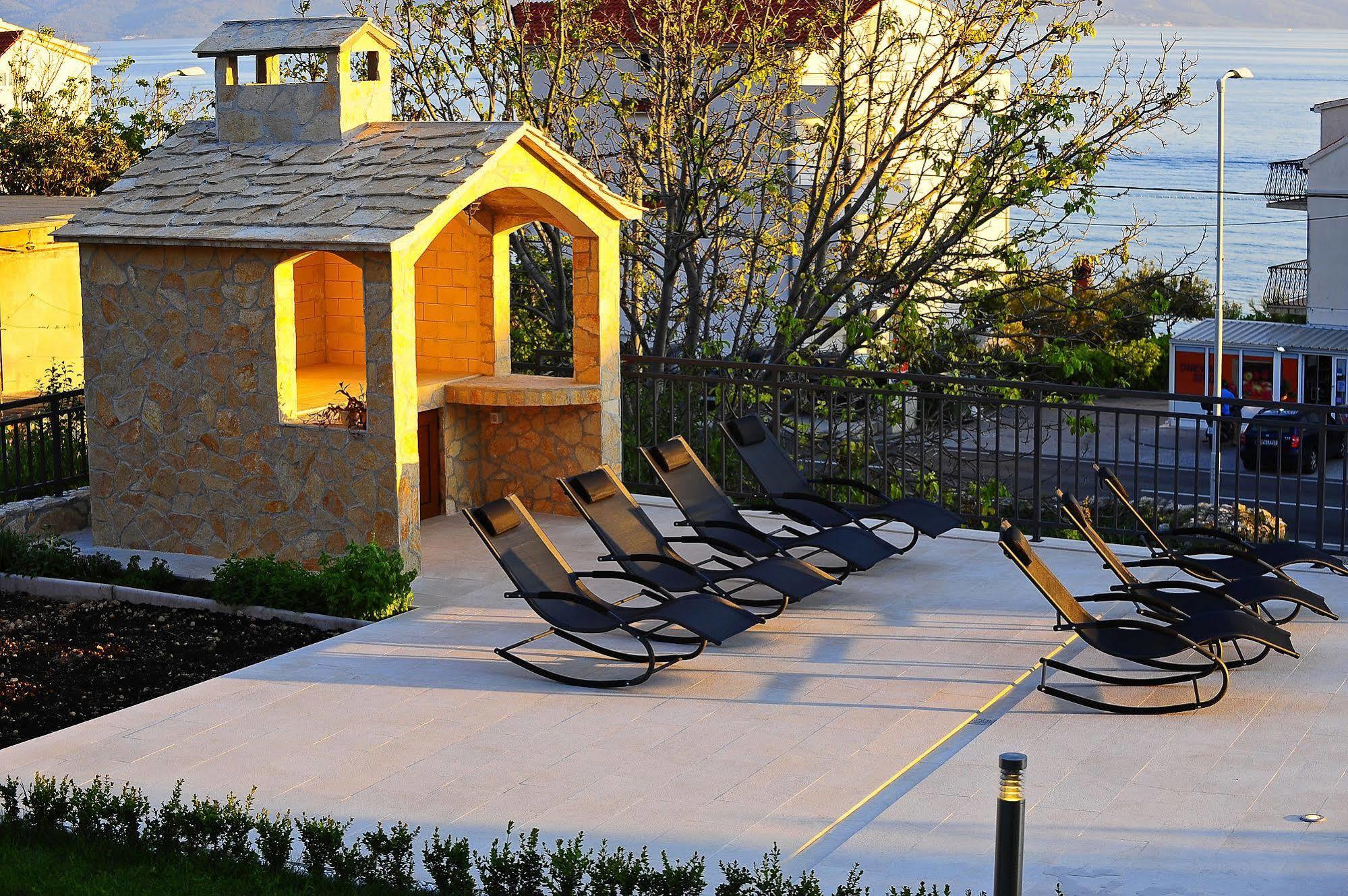 The One Resort Podstrana Exterior photo
